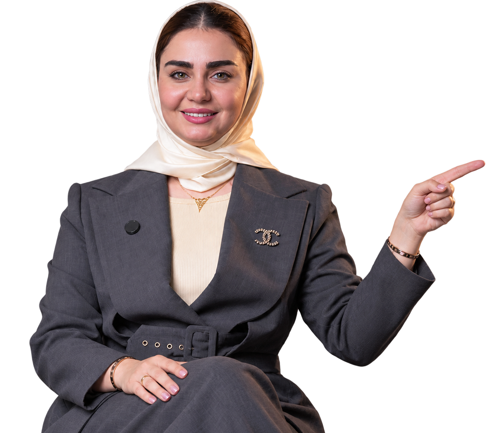 مبینا، مدرس دوره‌های بازار مالی